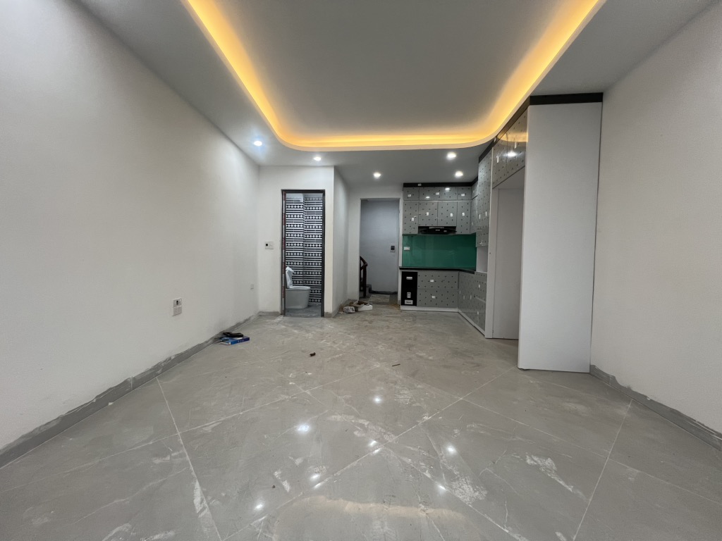 LÔ GÓC 3 MẶT THOÁNG – 6 TẦNG – THANG MÁY – Ô TÔ NGỦ TRONG NHÀ